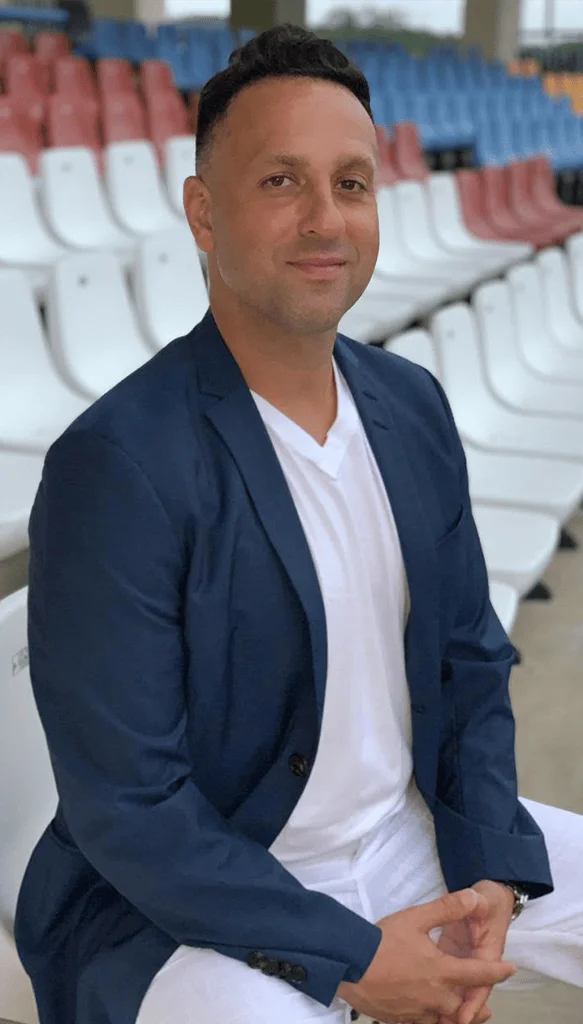 Portrait of Ray Akram, Managing Partner at MORA